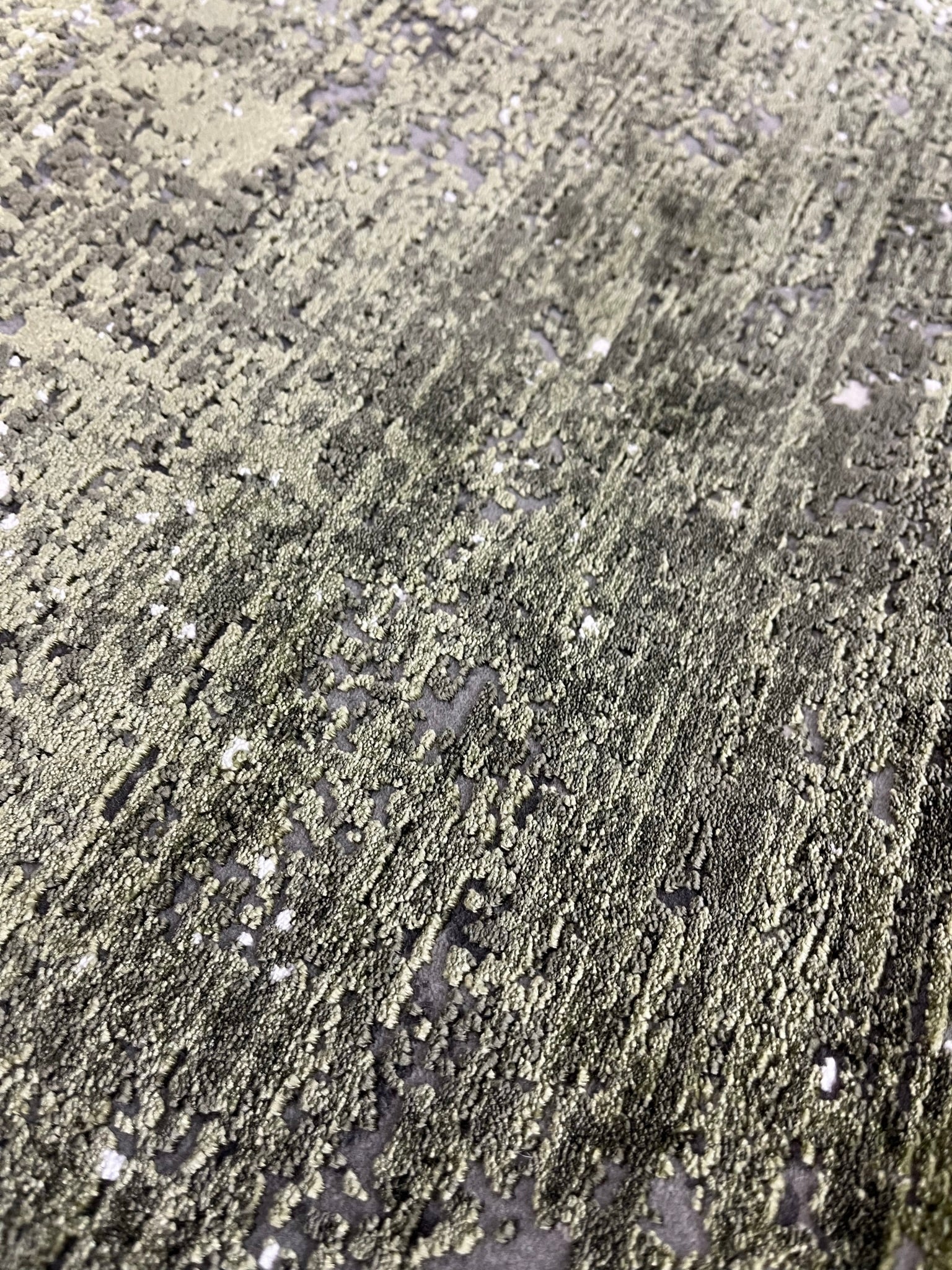 Toros Distressed Gradient Green/ Silver Rug