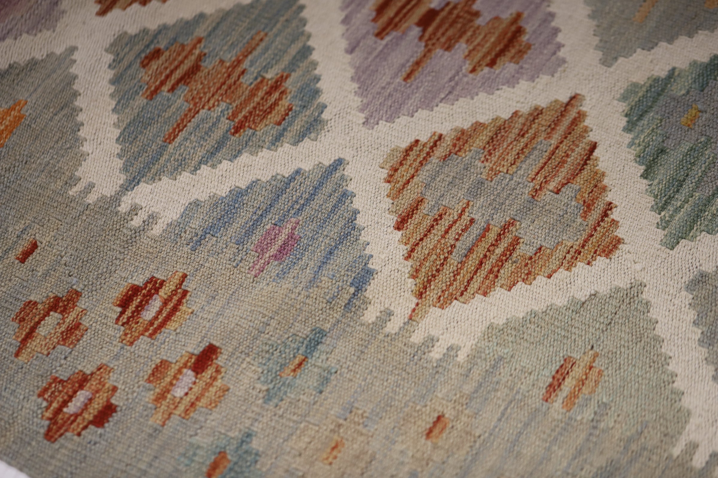 Kelim Rug PC 55060 - 2.37m X 1.63m