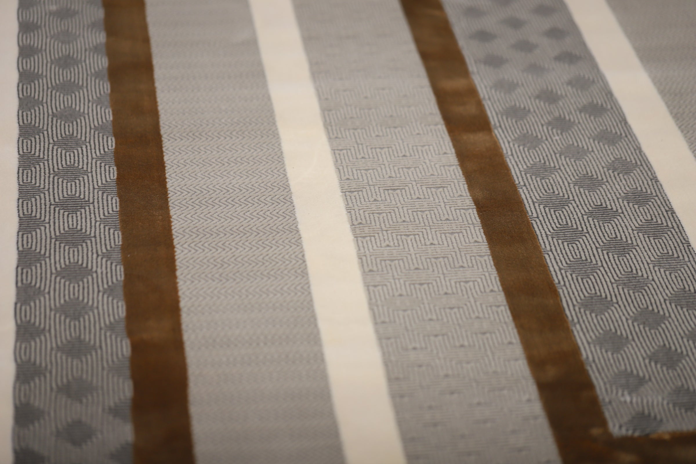 Designer Inspired Samples 96 - 2.90m X 2.00m