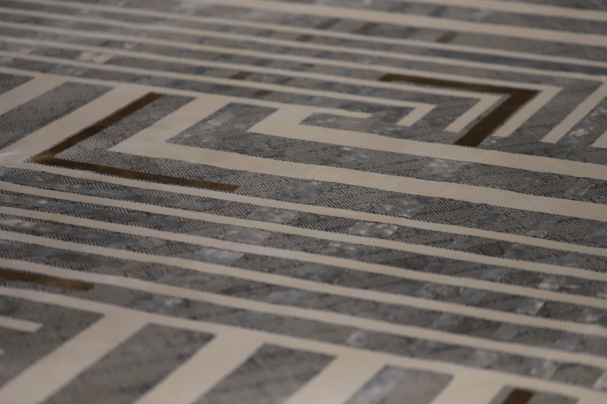 Designer Inspired Samples 101 - 2.90m X 2.00m