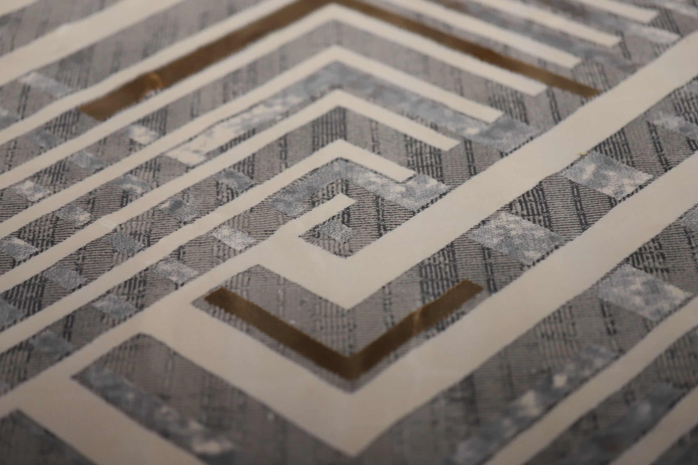 Designer Inspired Samples 101 - 2.90m X 2.00m