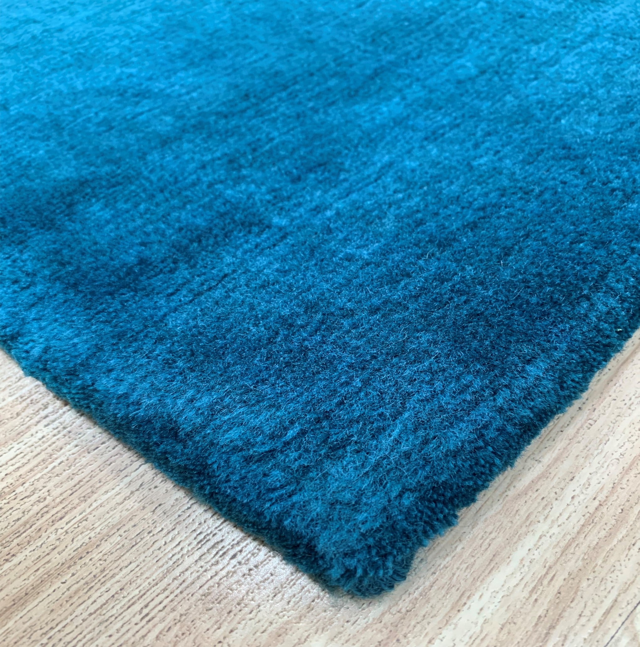 Savannah Peacock Runner