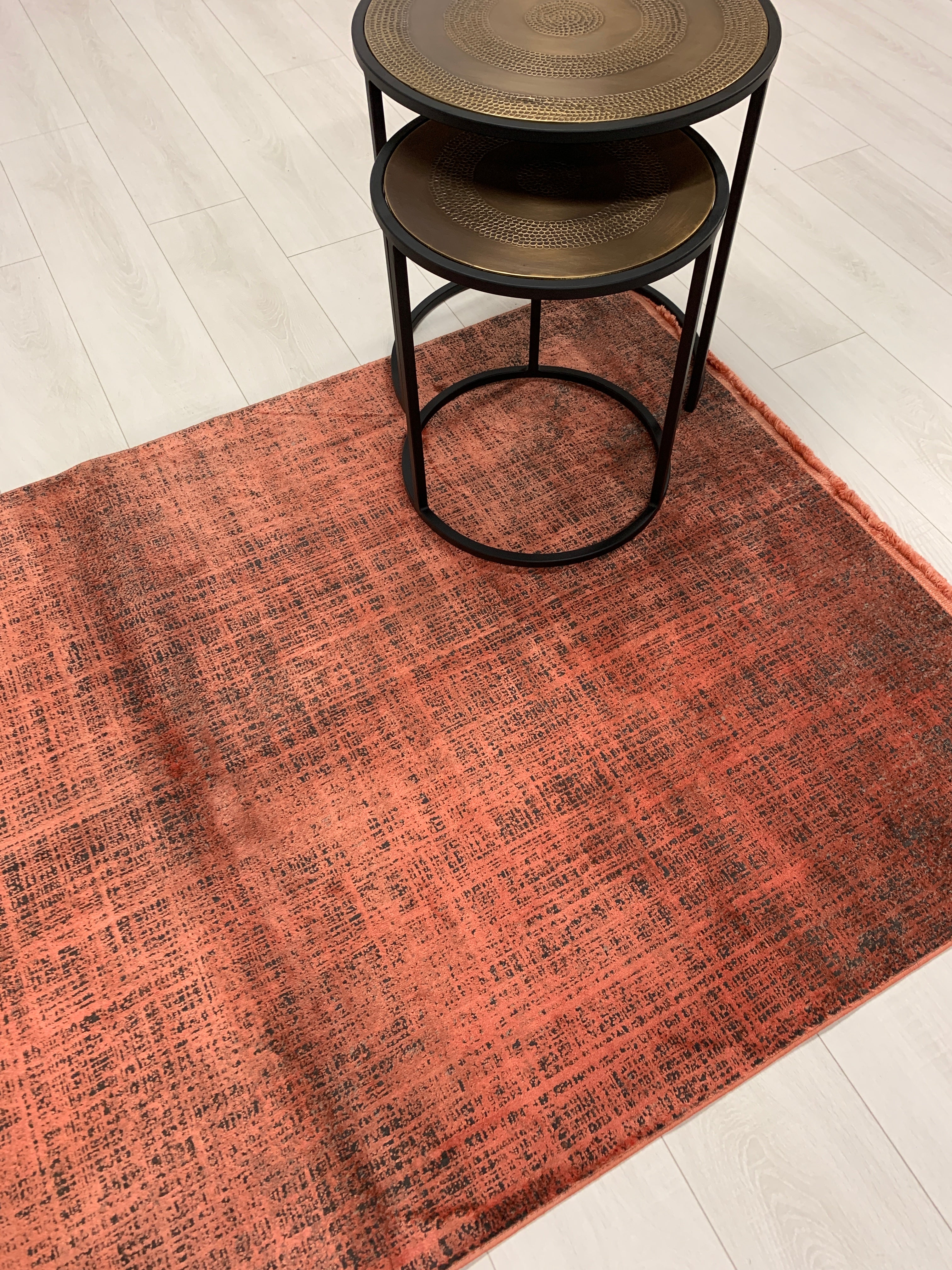 Colore Distressed Coral Rug