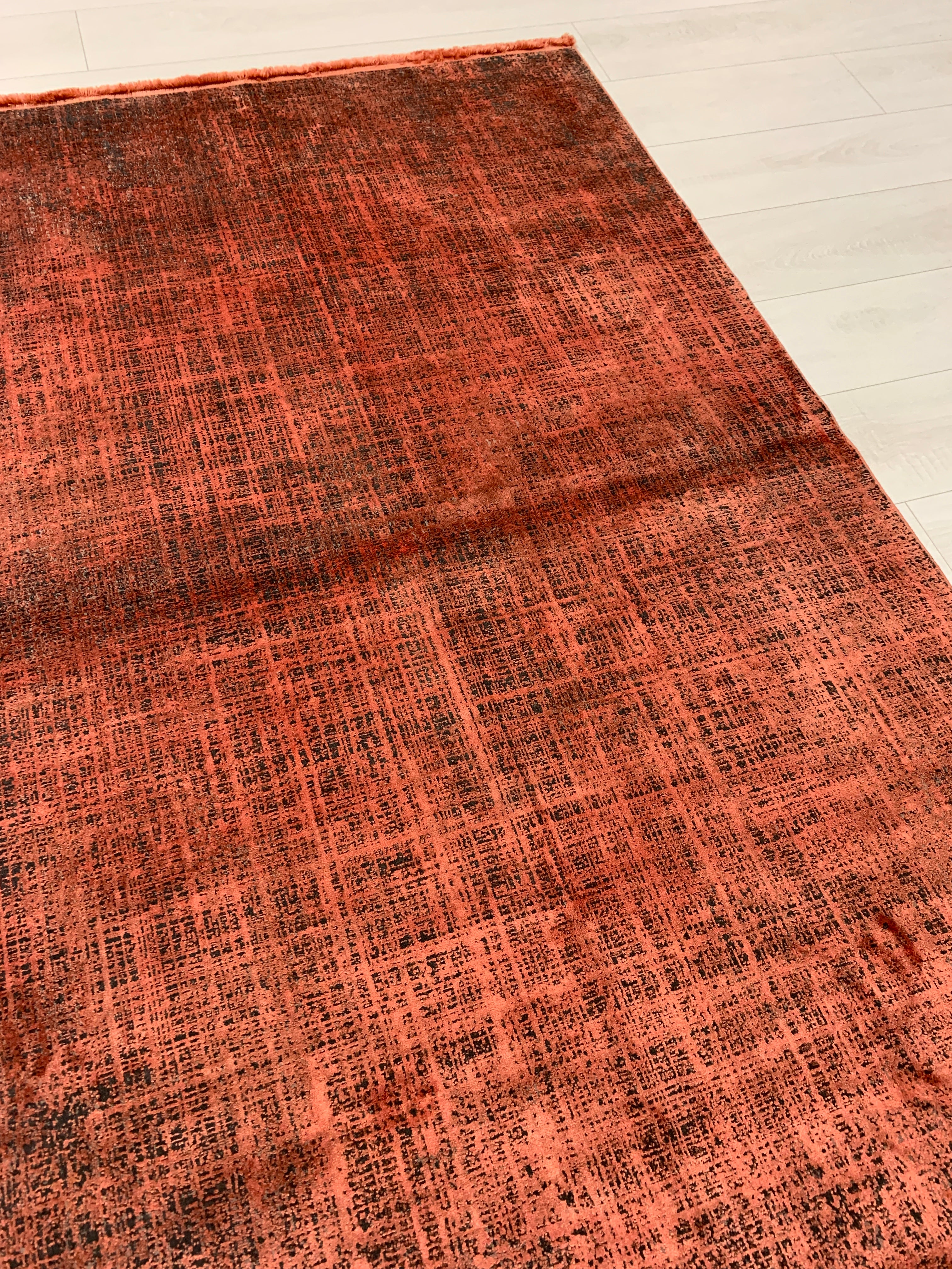 Colore Distressed Coral Rug