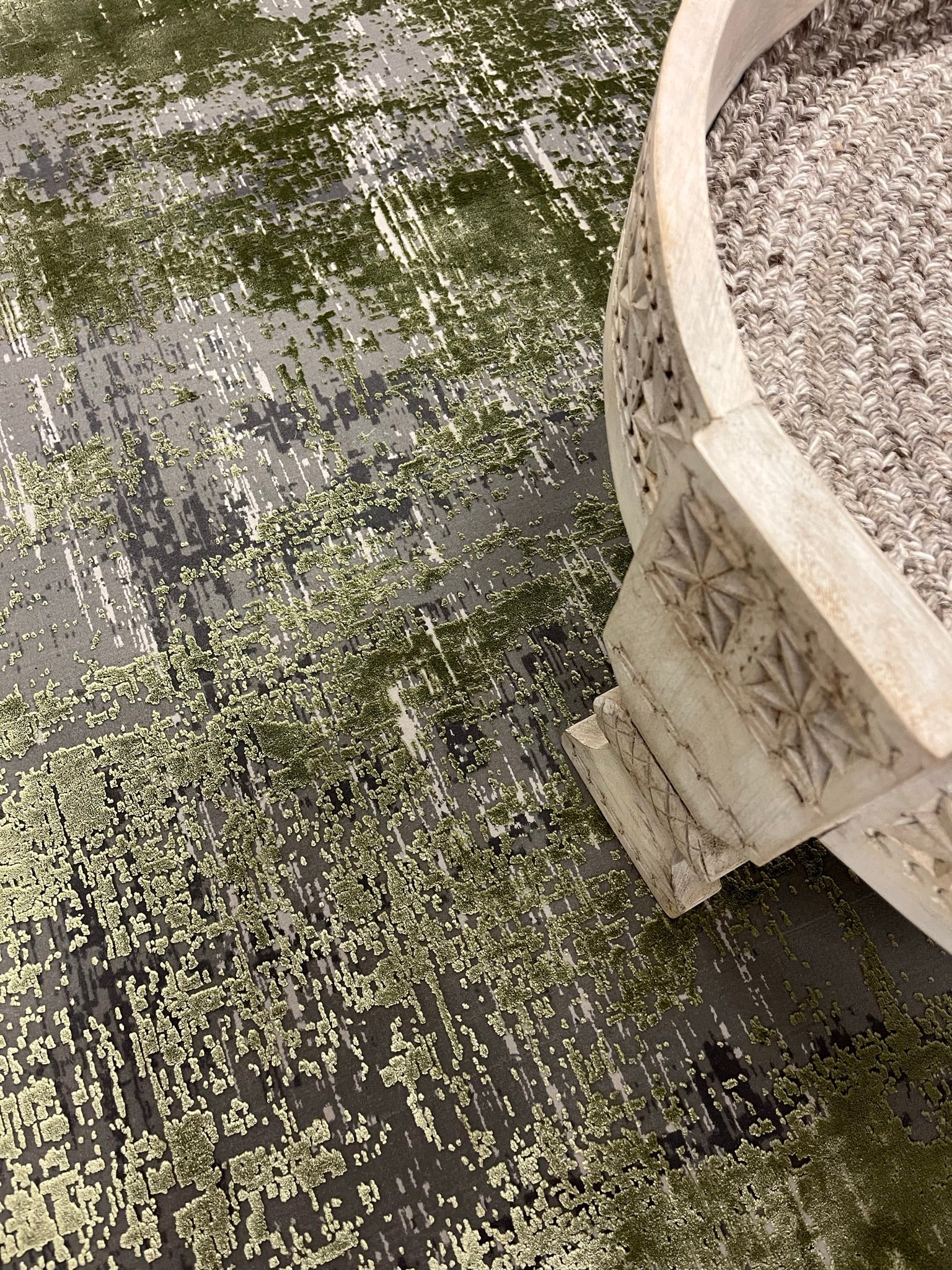 Toros Distressed Ombre Green Rug