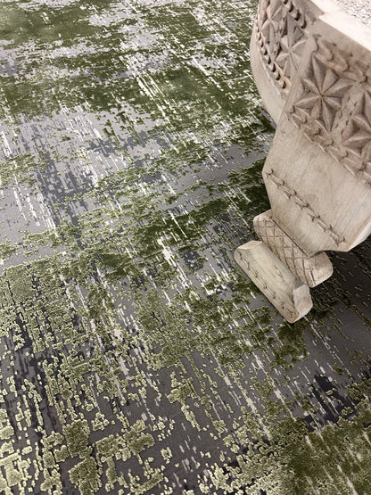 Toros Distressed Ombre Green Rug