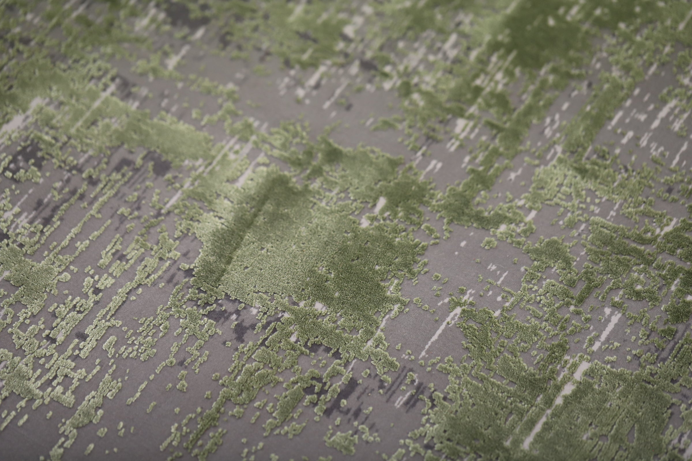 Toros Distressed Ombre Green Rug
